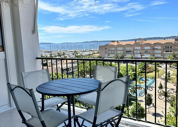 Bleu Horizon, Vue Єр